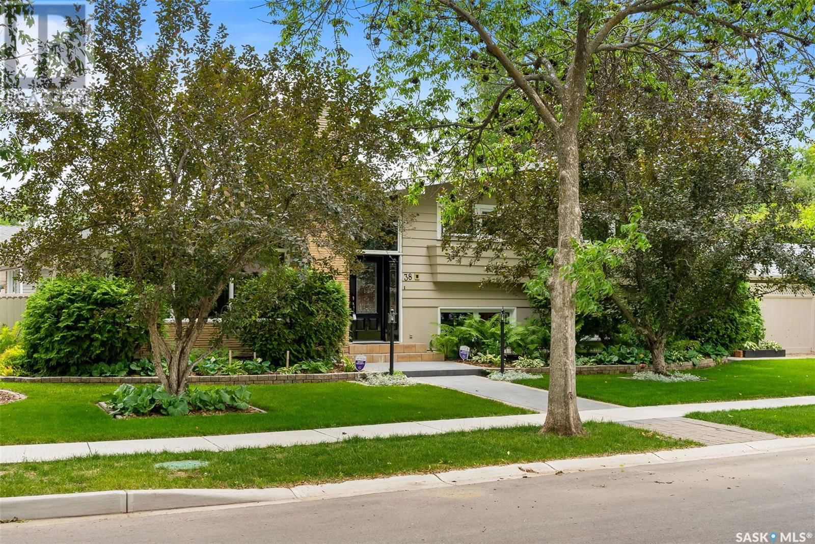 38 CALDER CRESCENT Image 39