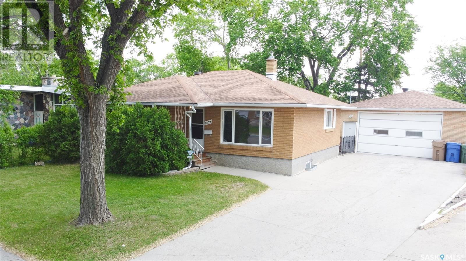 3209 PATRICIA AVENUE Image 1