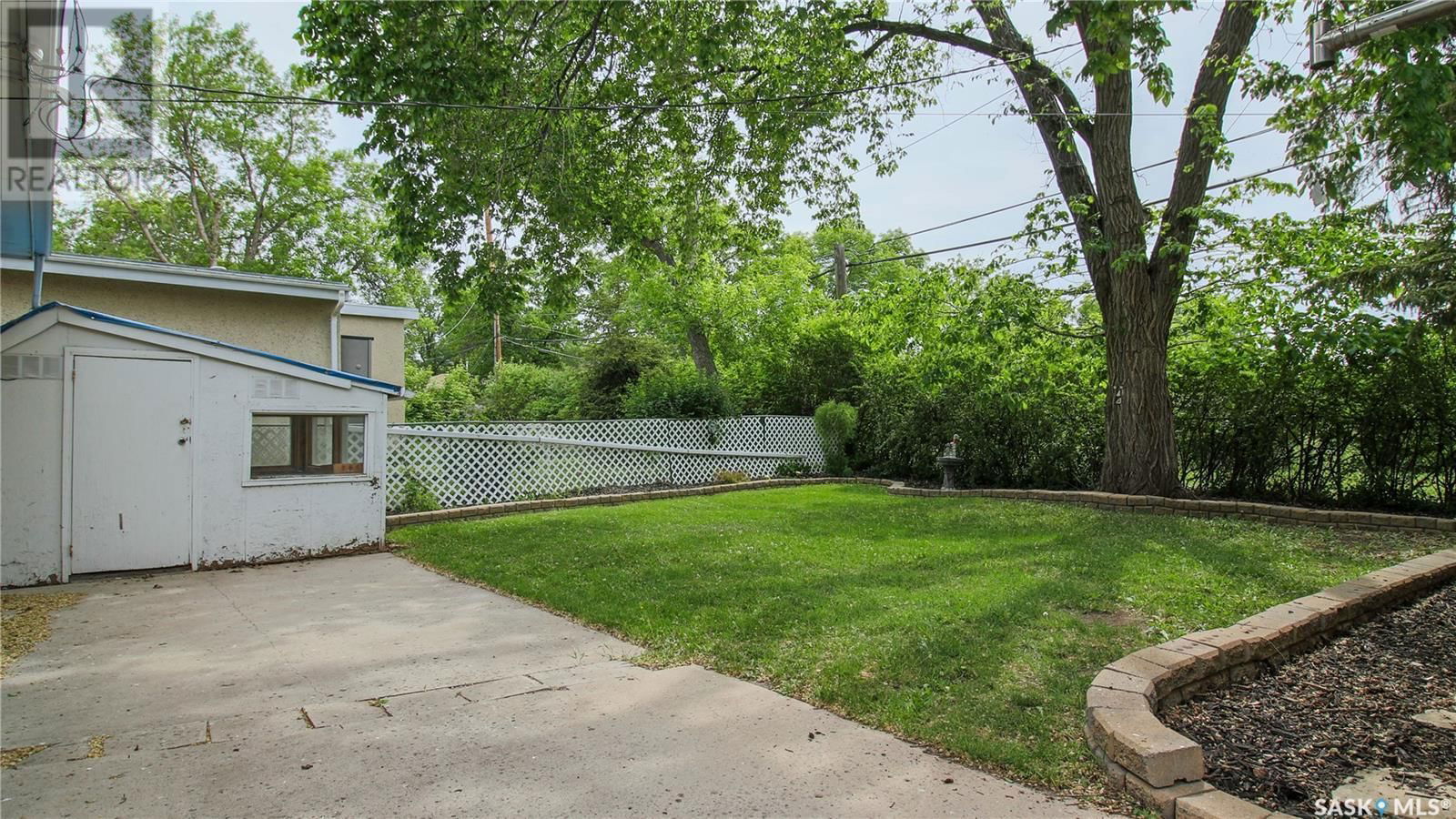3209 PATRICIA AVENUE Image 37