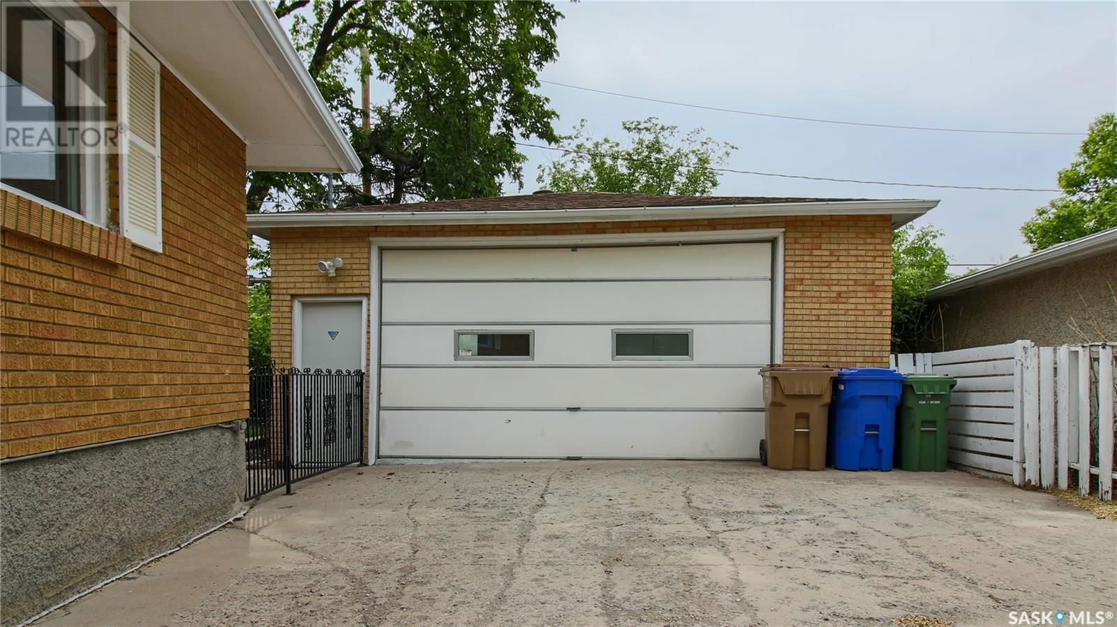 3209 PATRICIA AVENUE Image 39
