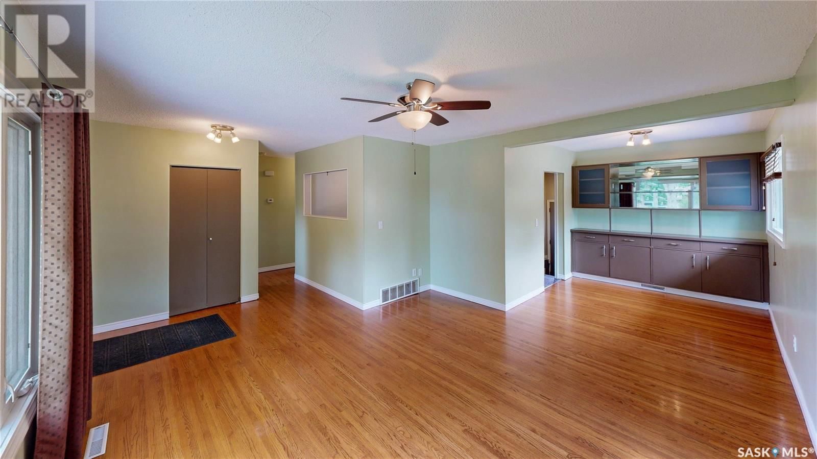 3209 PATRICIA AVENUE Image 5