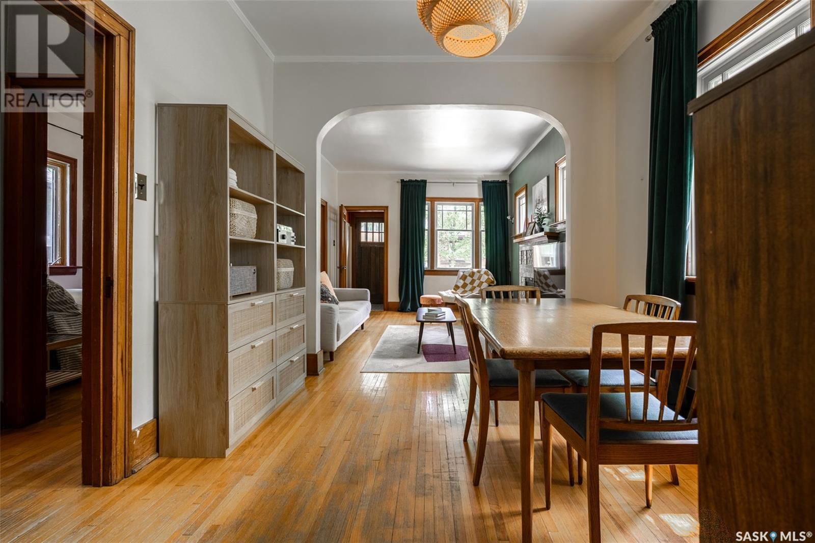 905 6TH AVENUE Image 12
