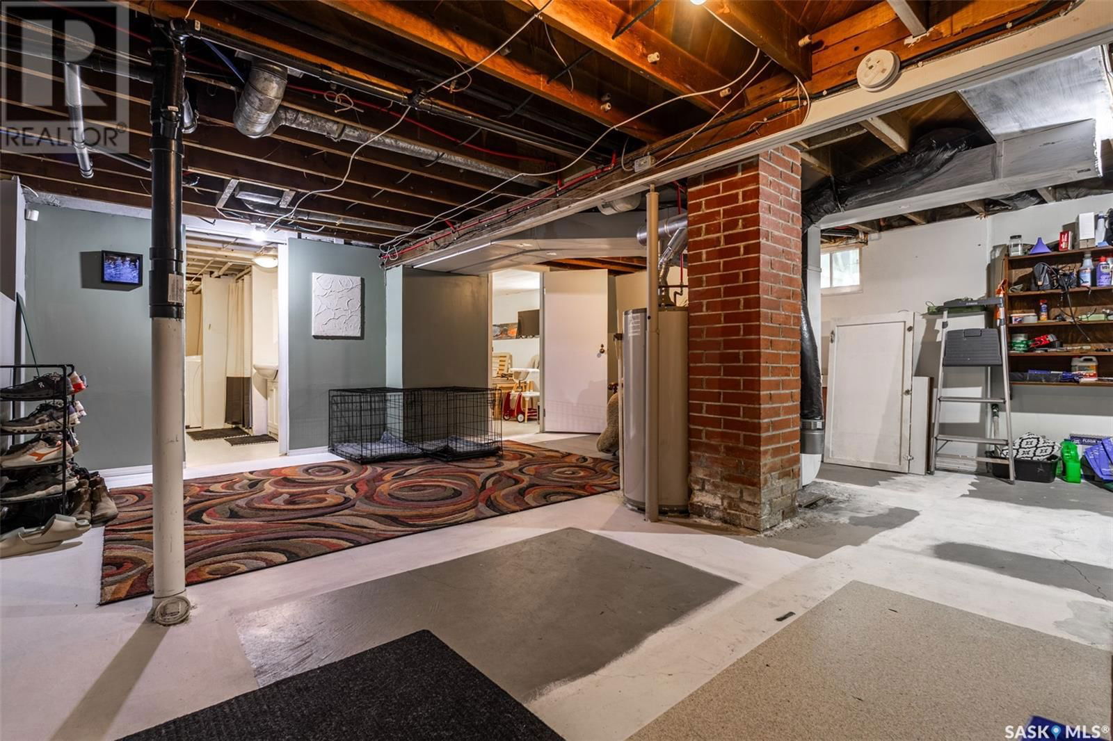 905 6TH AVENUE Image 30