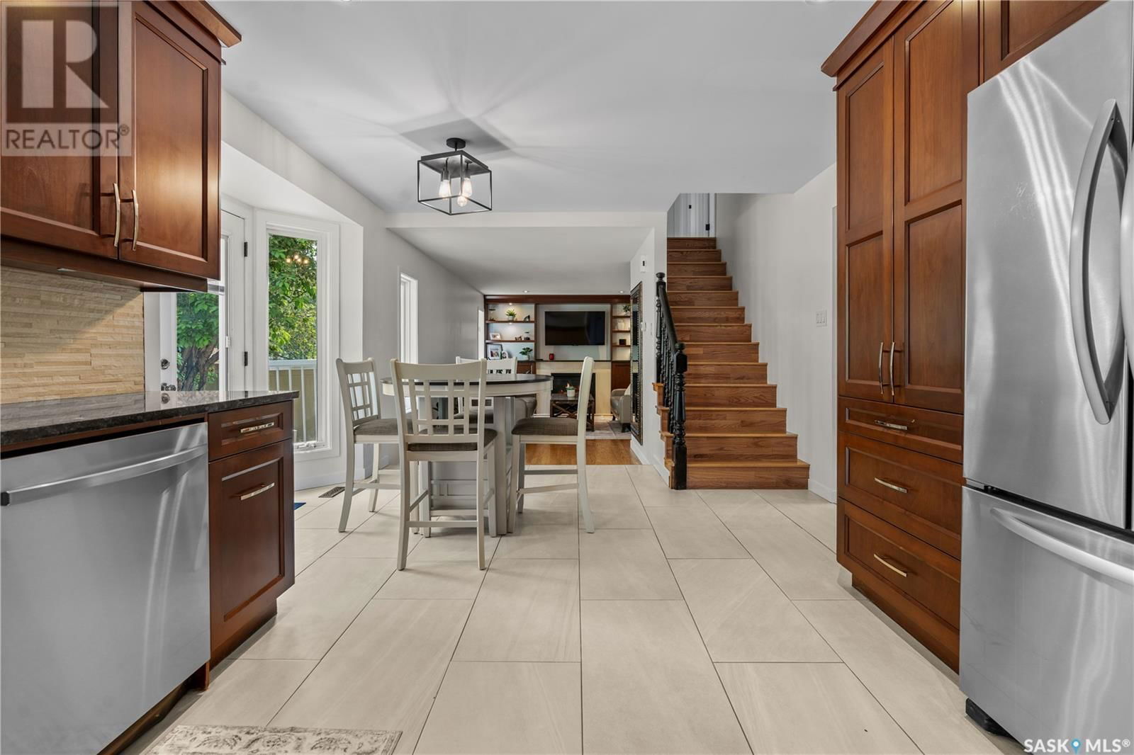 6747 MAPLECREST PLACE Image 14