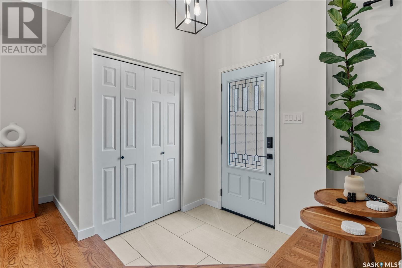 6747 MAPLECREST PLACE Image 3