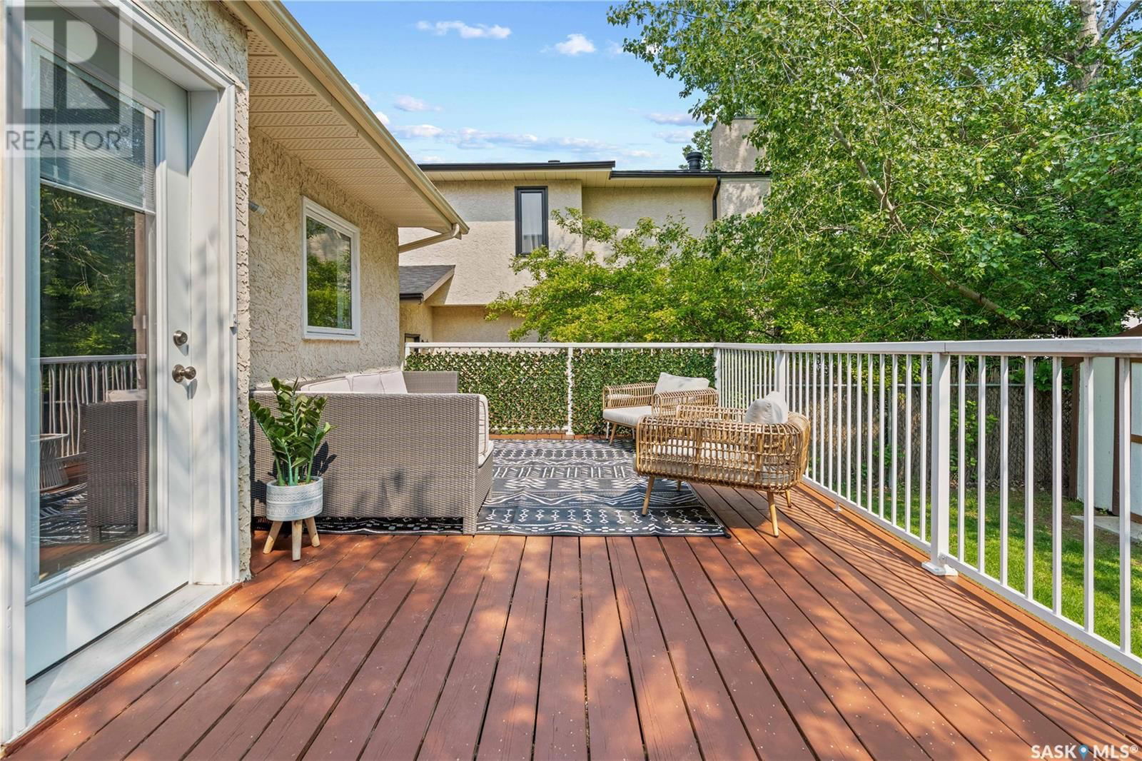 6747 MAPLECREST PLACE Image 37