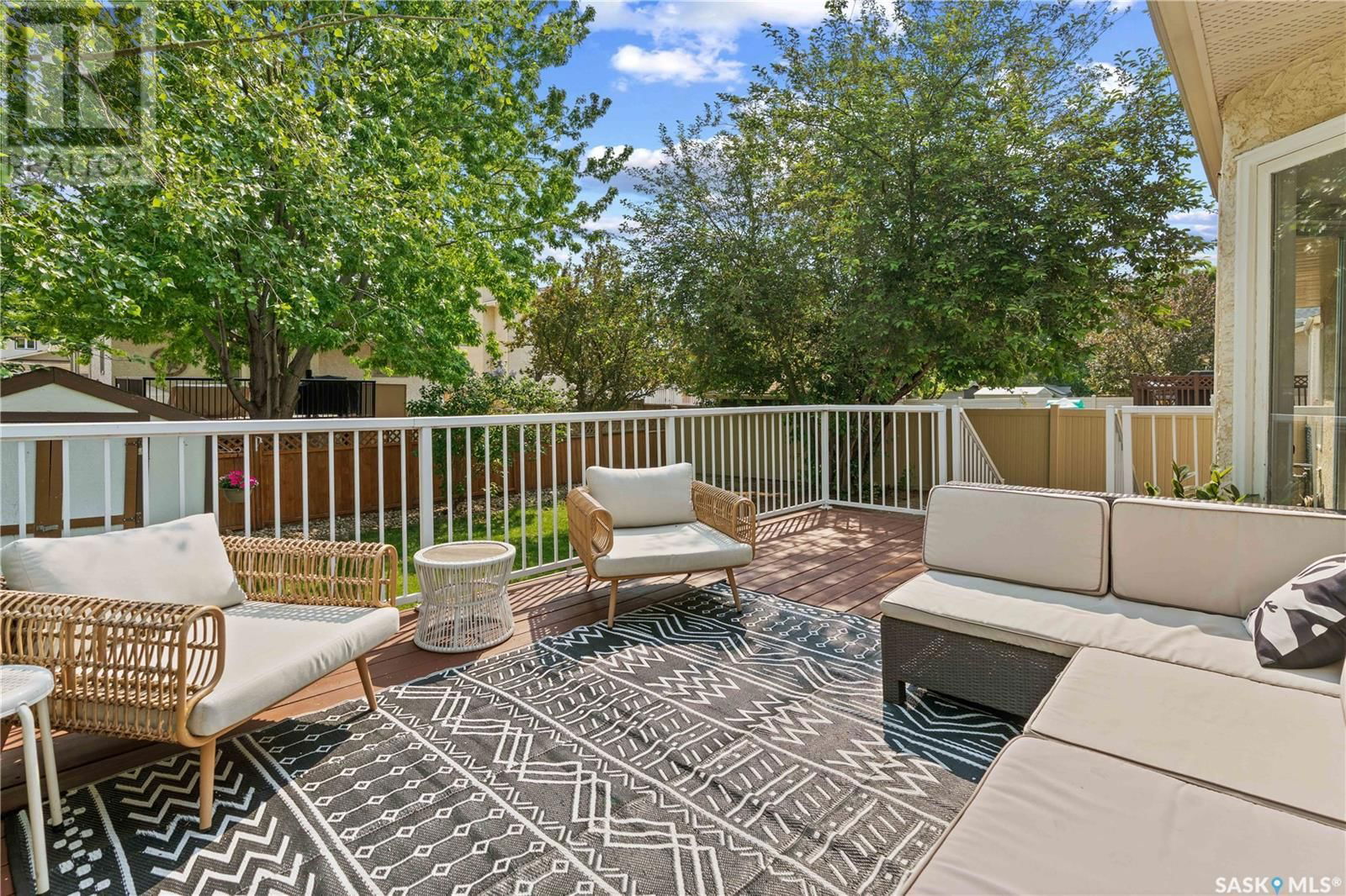 6747 MAPLECREST PLACE Image 38