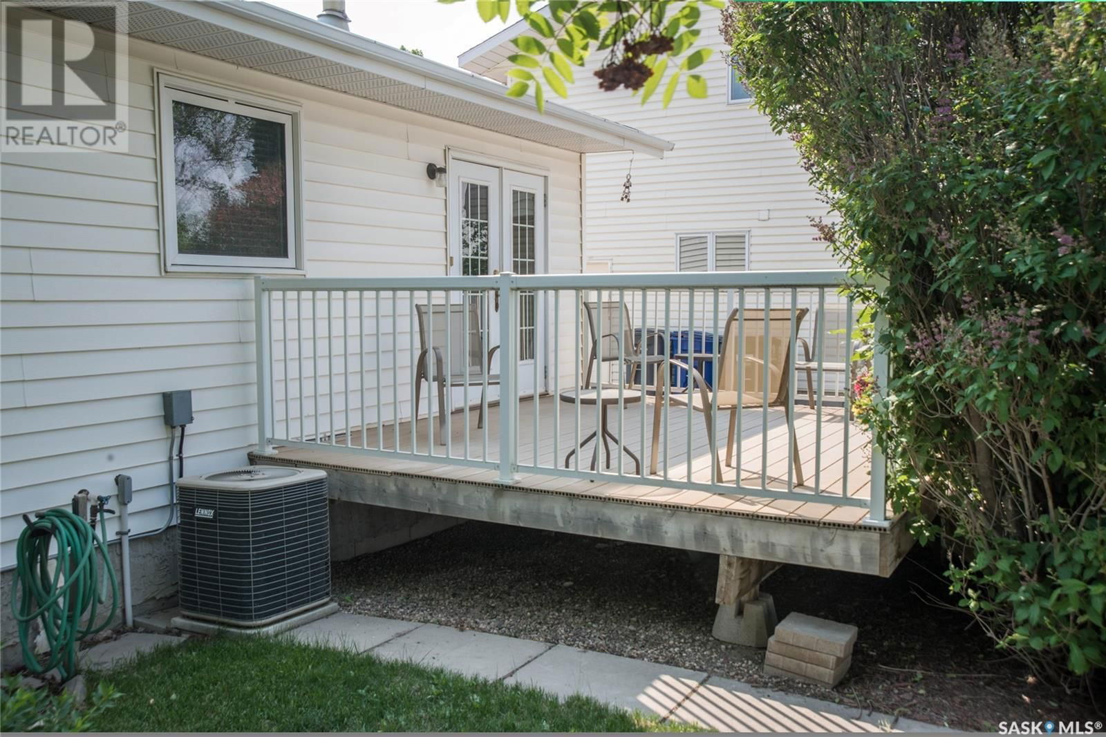 306 HASLAM CRESCENT Image 33