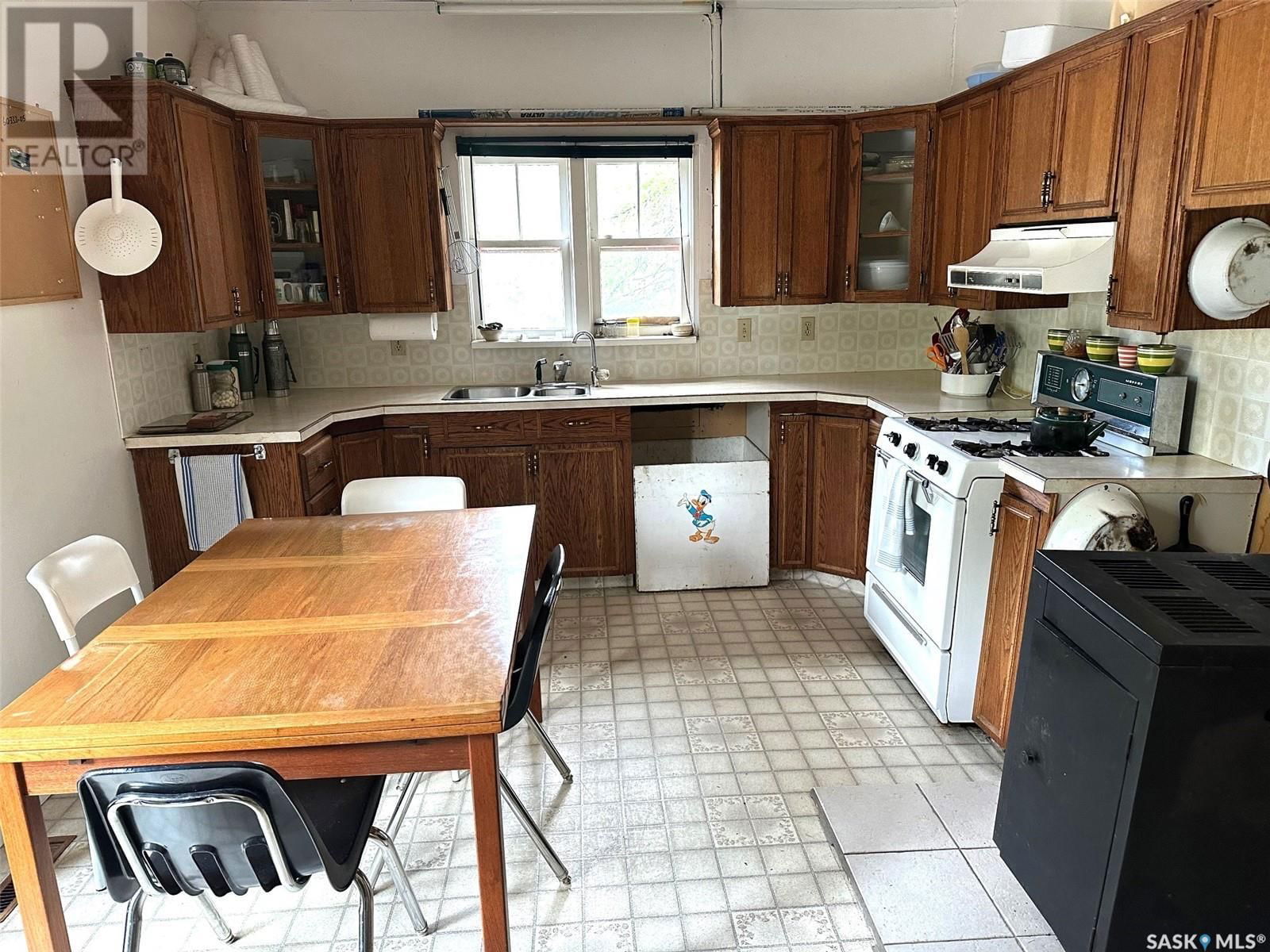 14 PARRHILL STREET Image 4