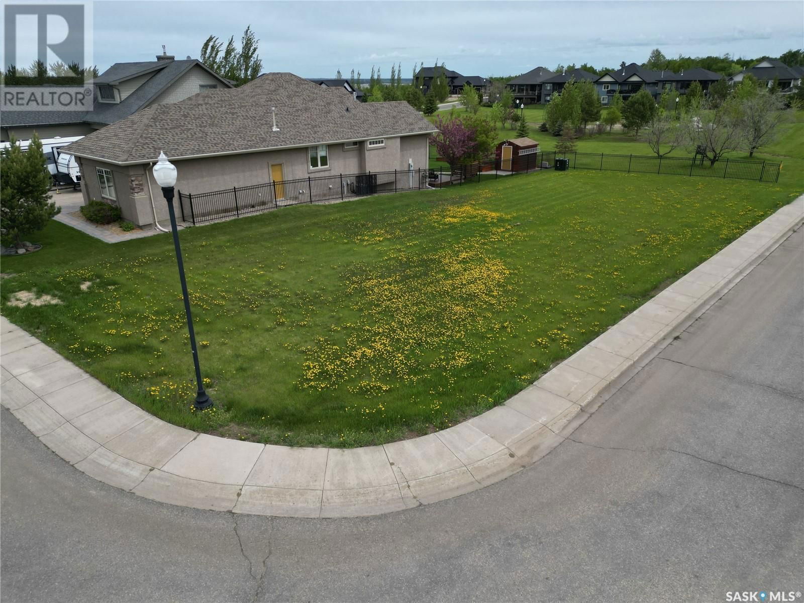 4 GURNEY CRESCENT Image 1