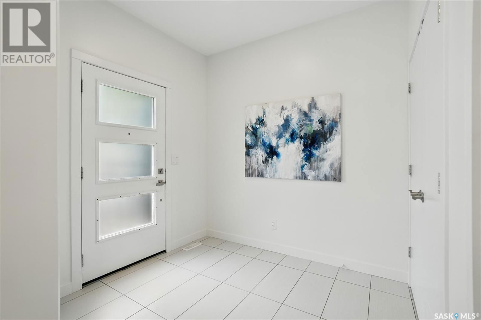 1419 ALEXANDRA AVENUE Image 2