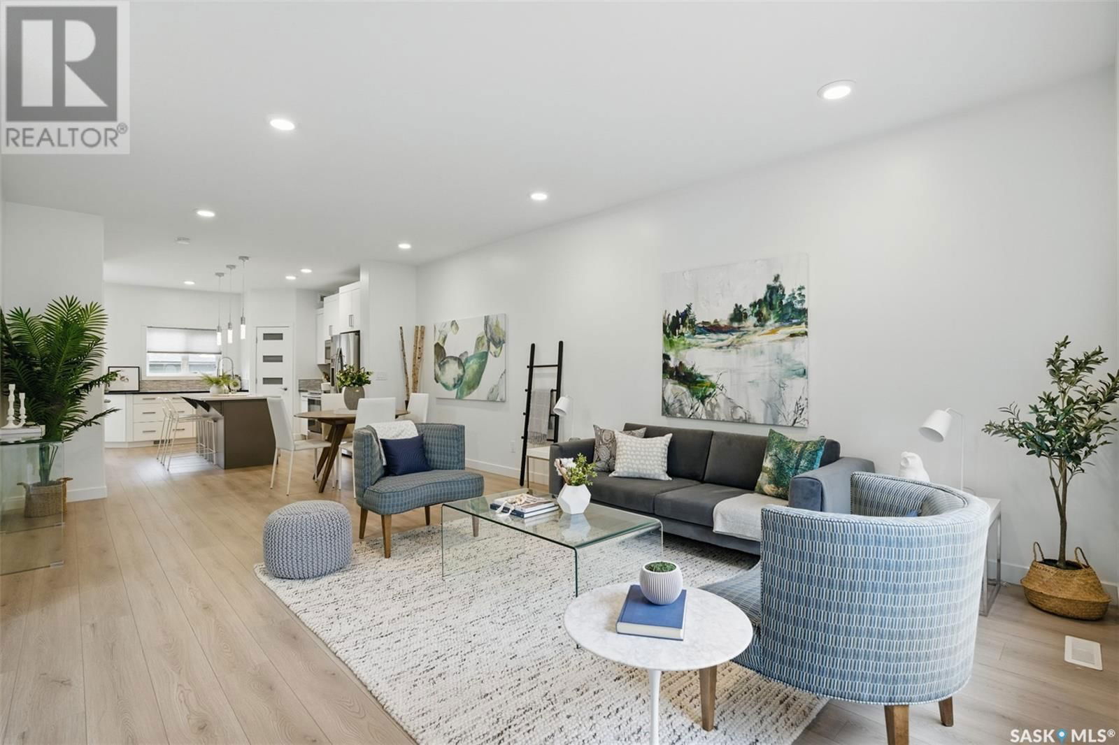 1419 ALEXANDRA AVENUE Image 3