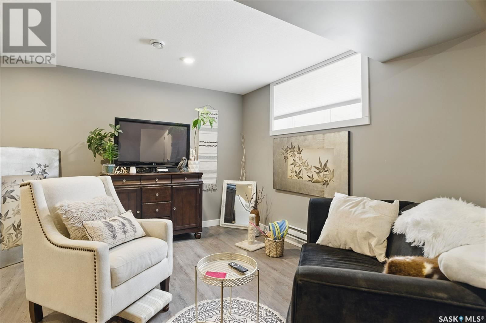 1419 ALEXANDRA AVENUE Image 32