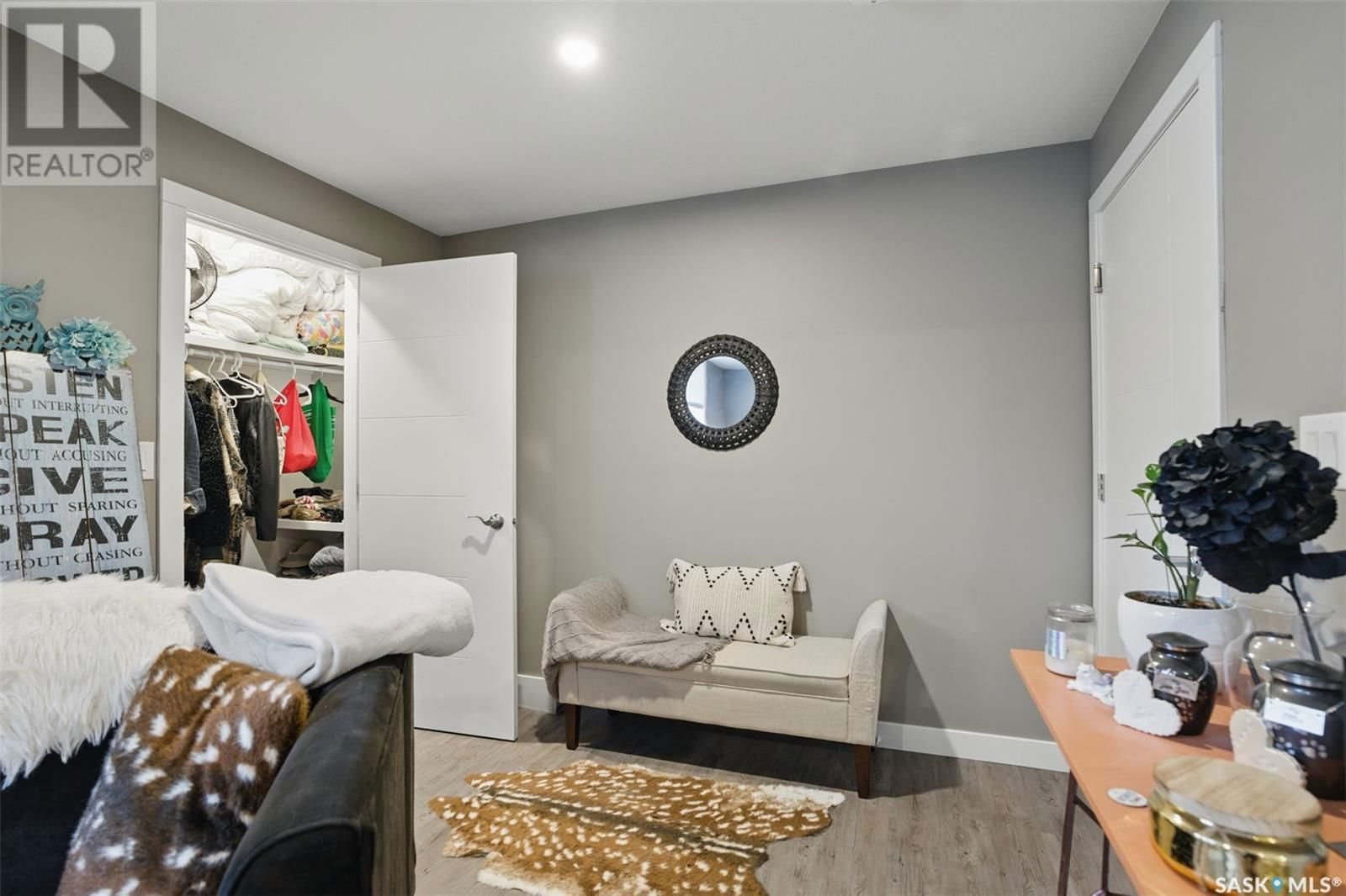 1419 ALEXANDRA AVENUE Image 35