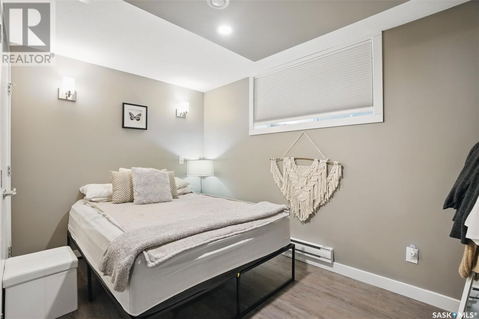 1419 ALEXANDRA AVENUE Image 38