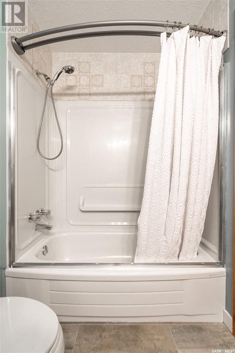 418 SILVERWOOD ROAD Image 22
