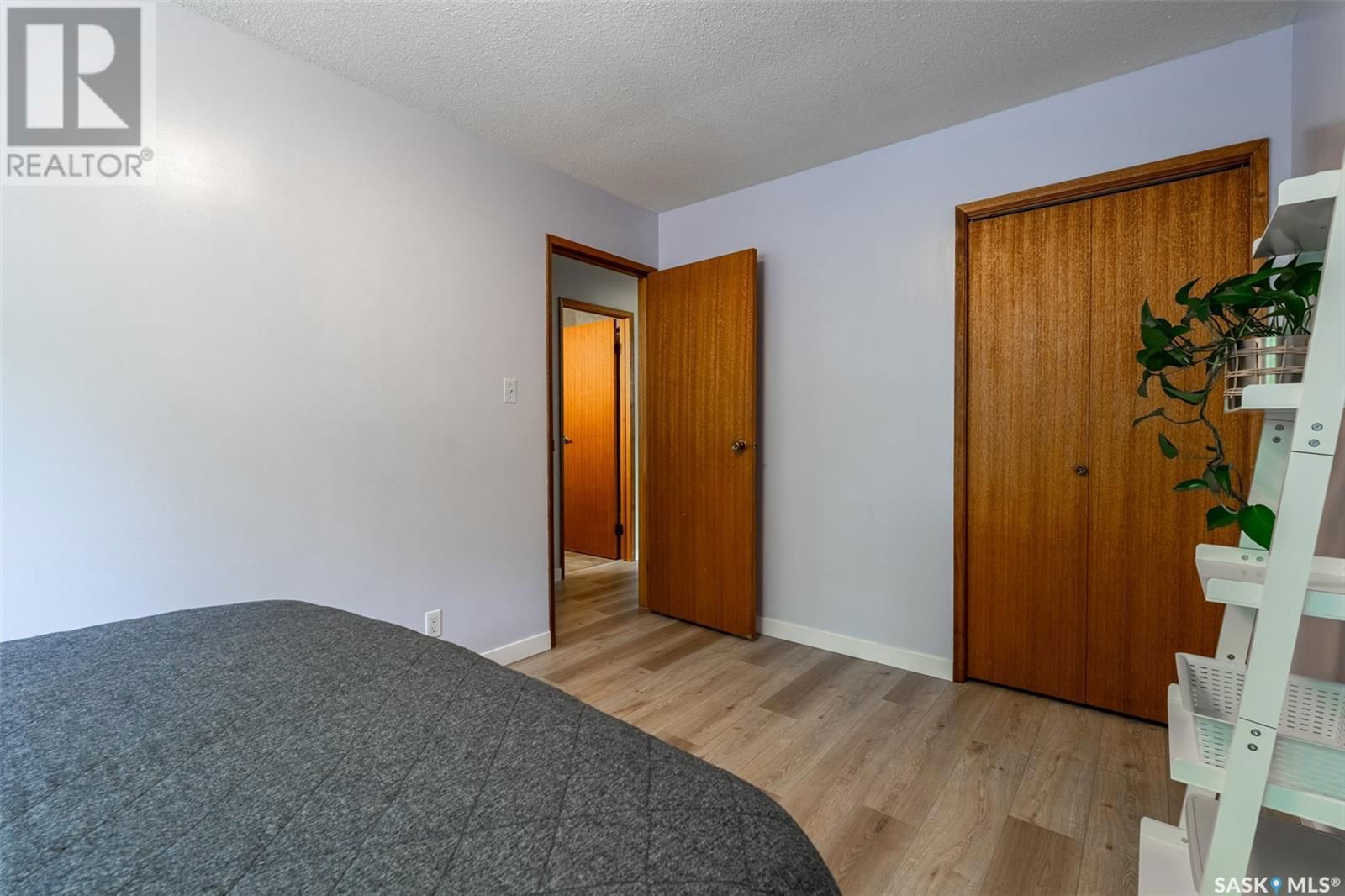 418 SILVERWOOD ROAD Image 24