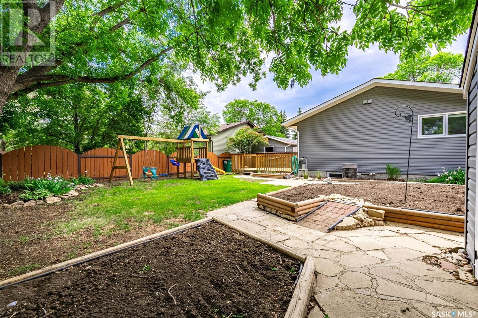 418 SILVERWOOD ROAD Image 32