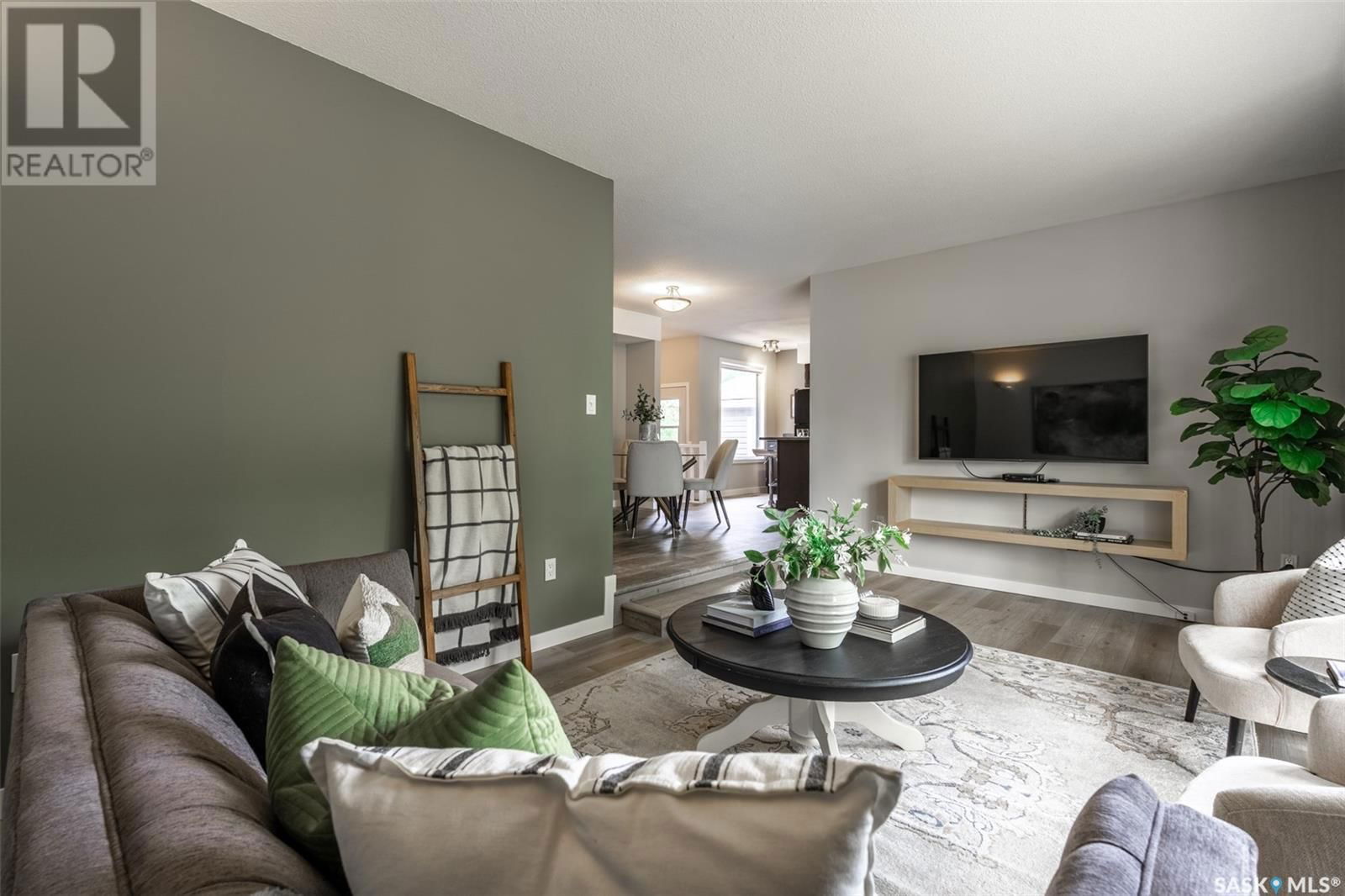 418 SILVERWOOD ROAD Image 5