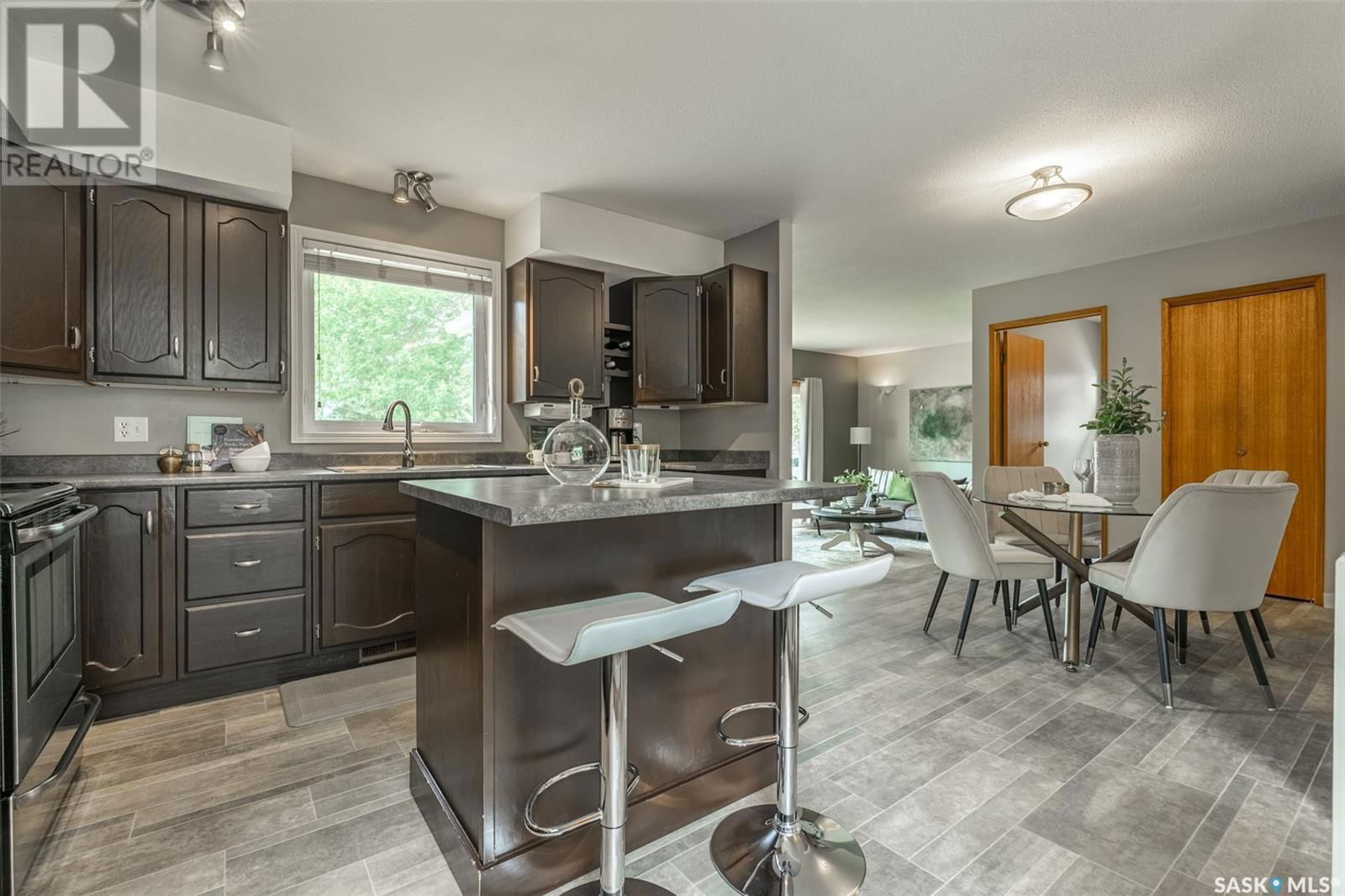 418 SILVERWOOD ROAD Image 7