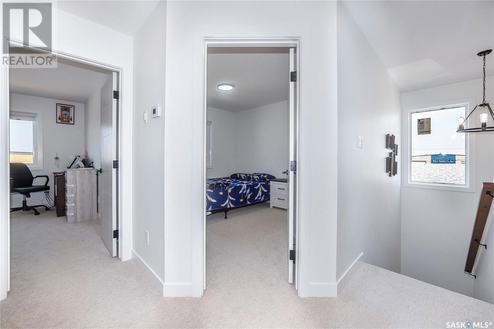 814 1ST AVENUE Image 25