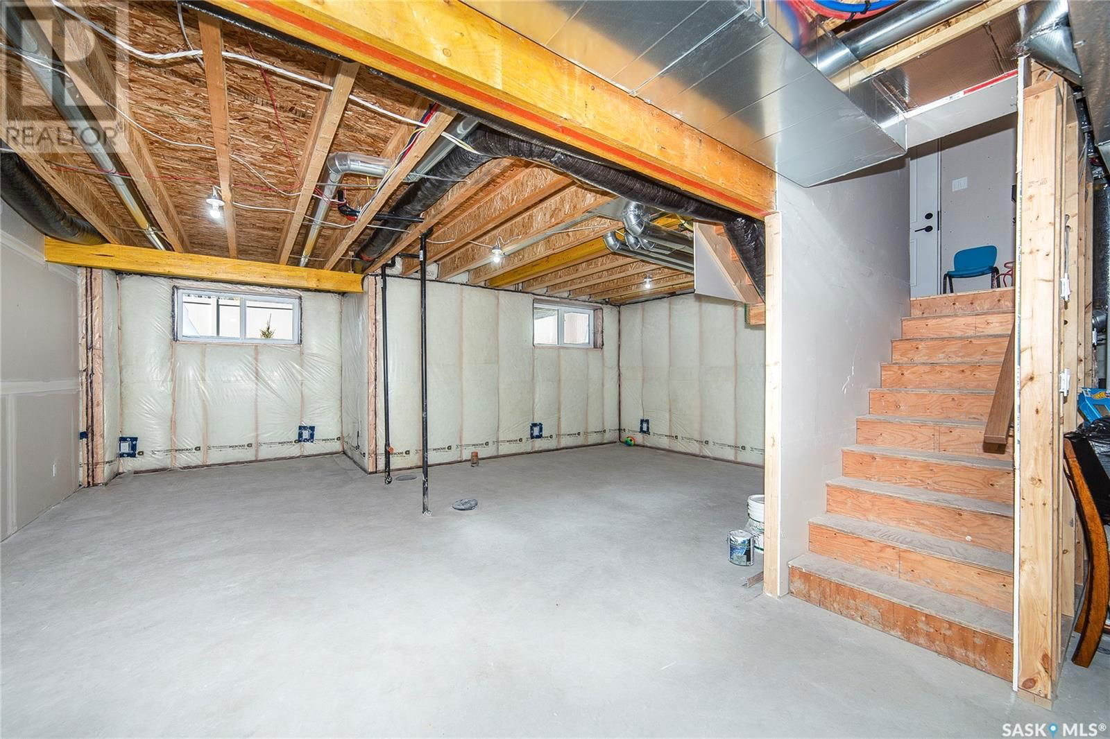 814 1ST AVENUE Image 33