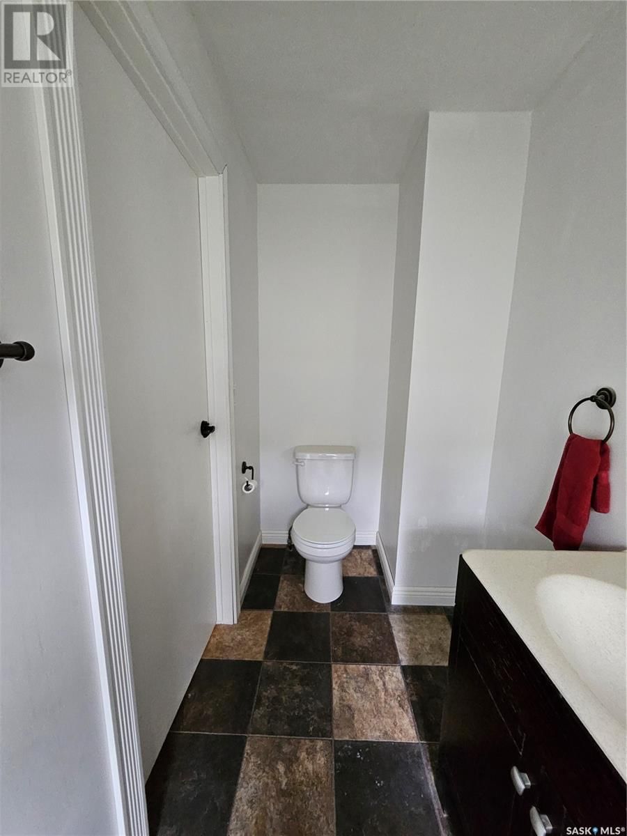 626 2ND STREET Image 11