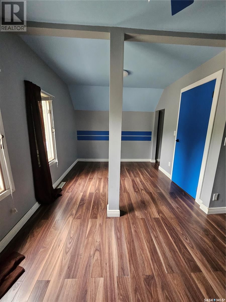 626 2ND STREET Image 22