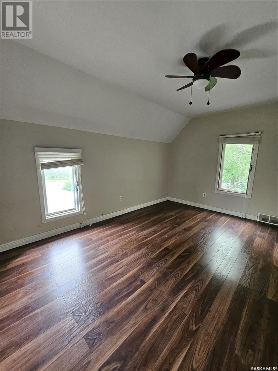 626 2ND STREET Image 28