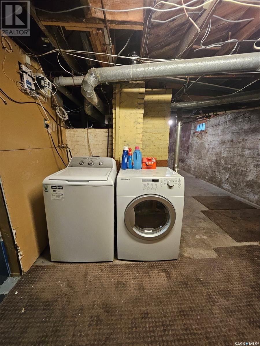 626 2ND STREET Image 39