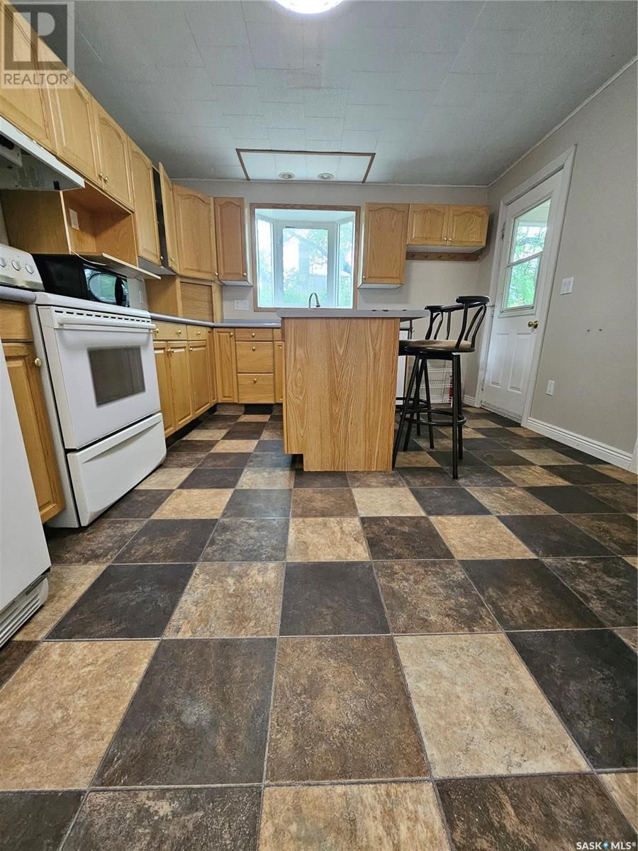 626 2ND STREET Image 4