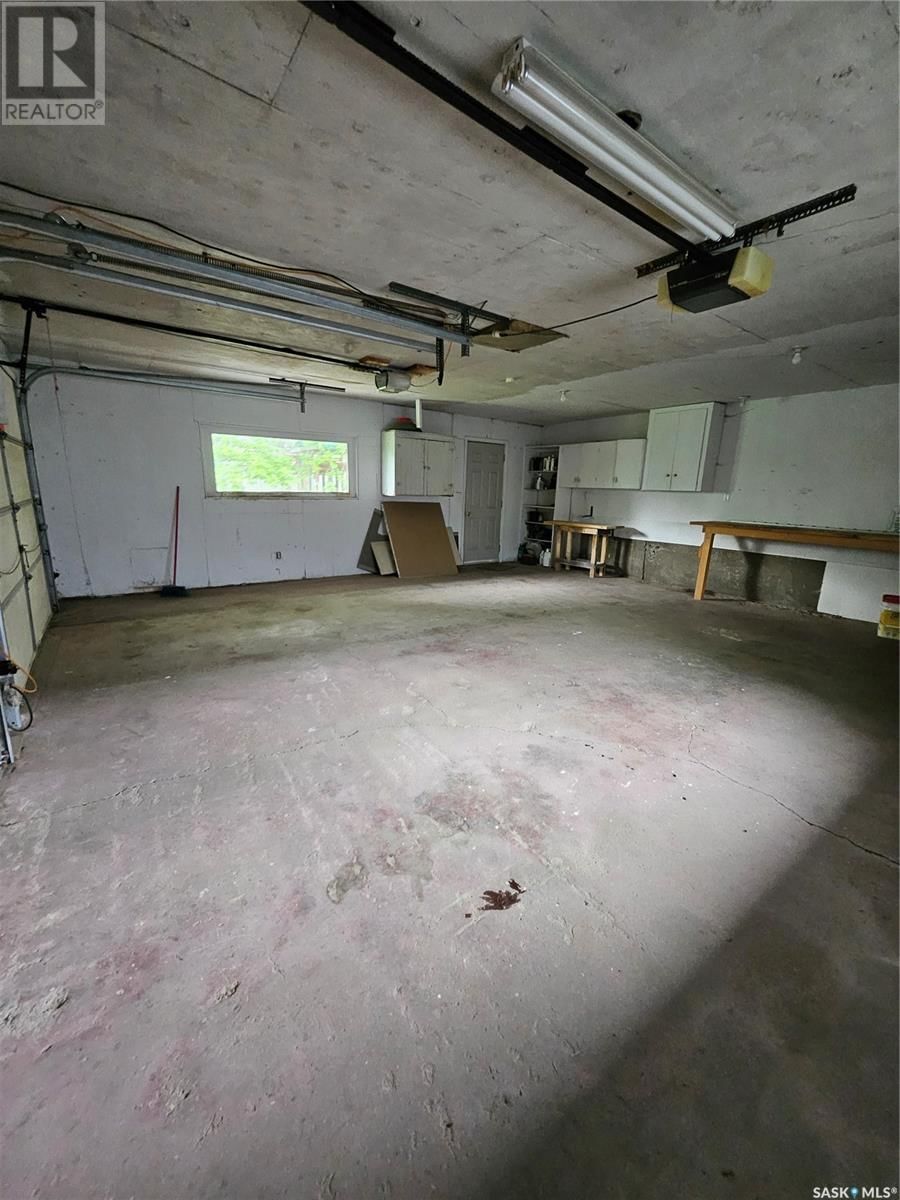 626 2ND STREET Image 44