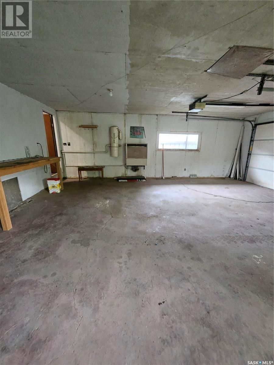 626 2ND STREET Image 45