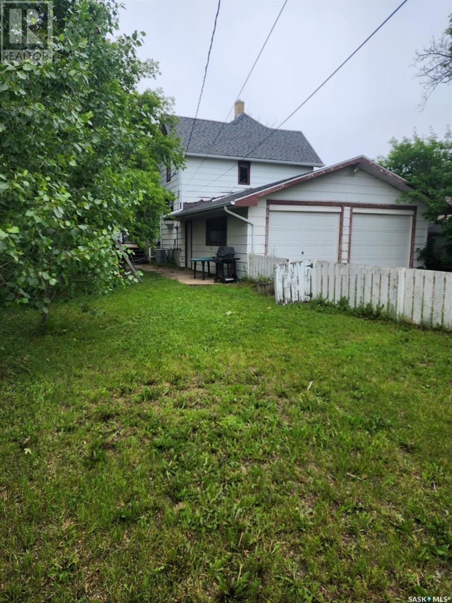 626 2ND STREET Image 46