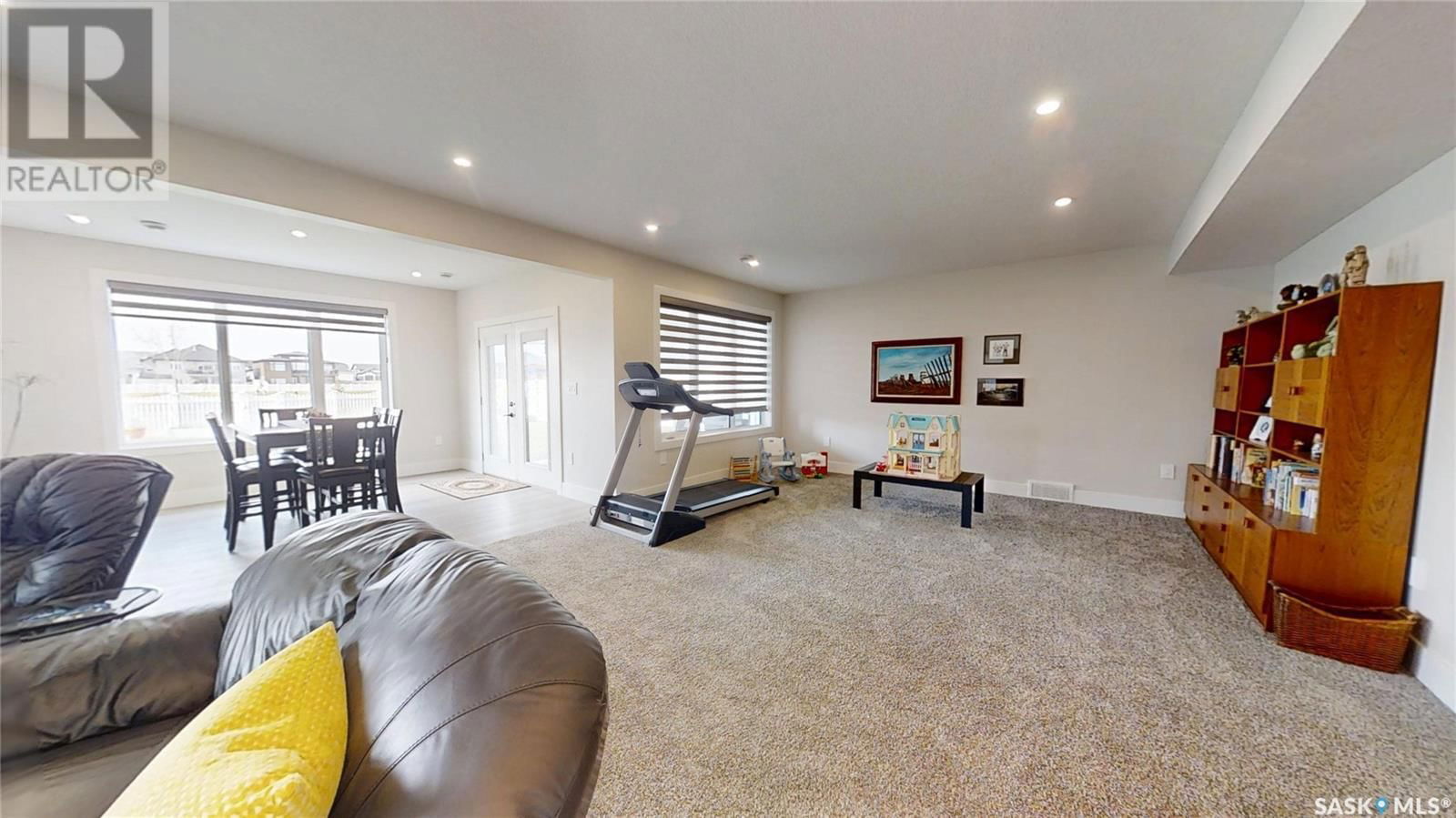 226 ALBRIGHT CRESCENT Image 30