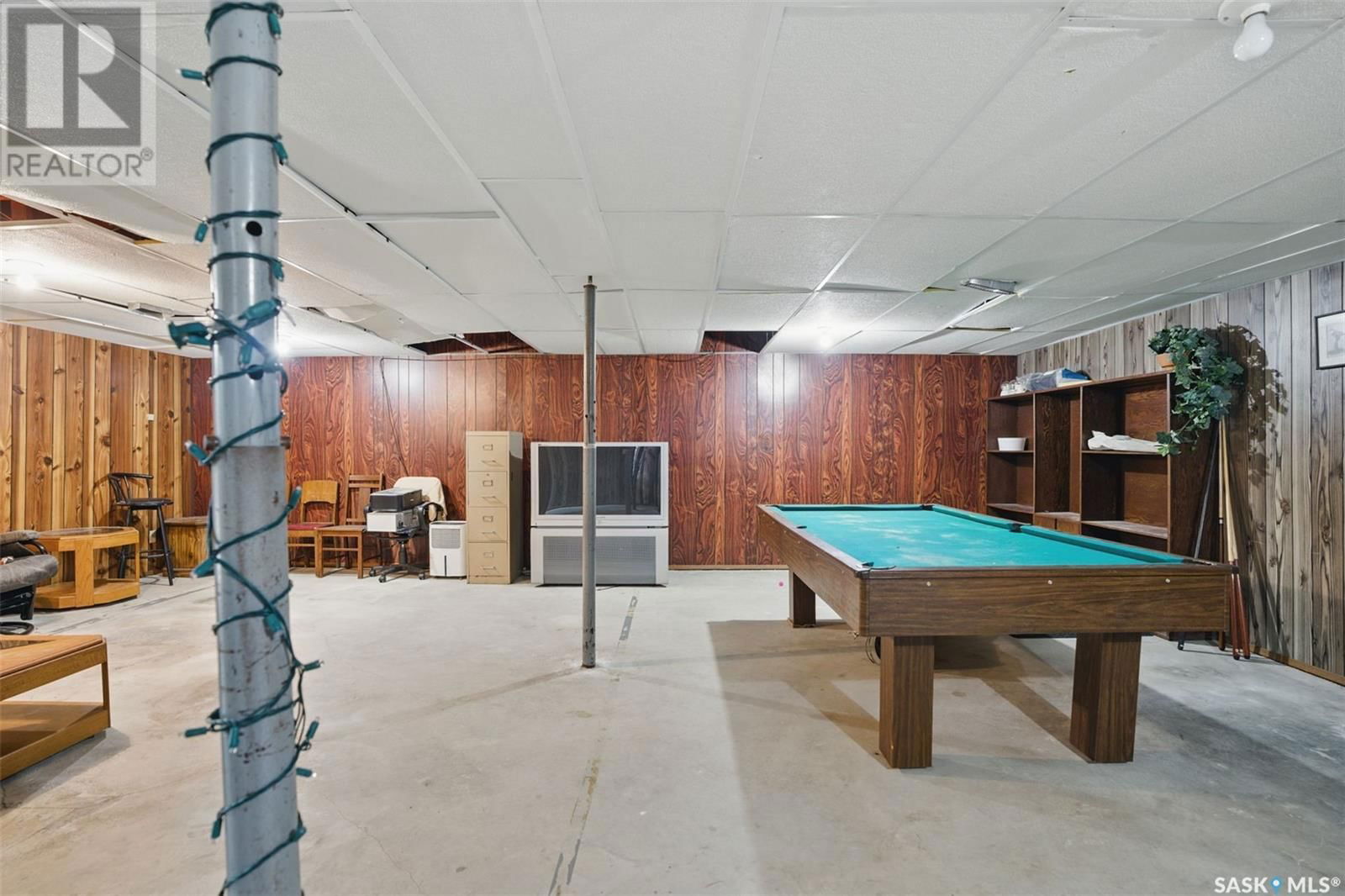 745 GRID ROAD Image 18