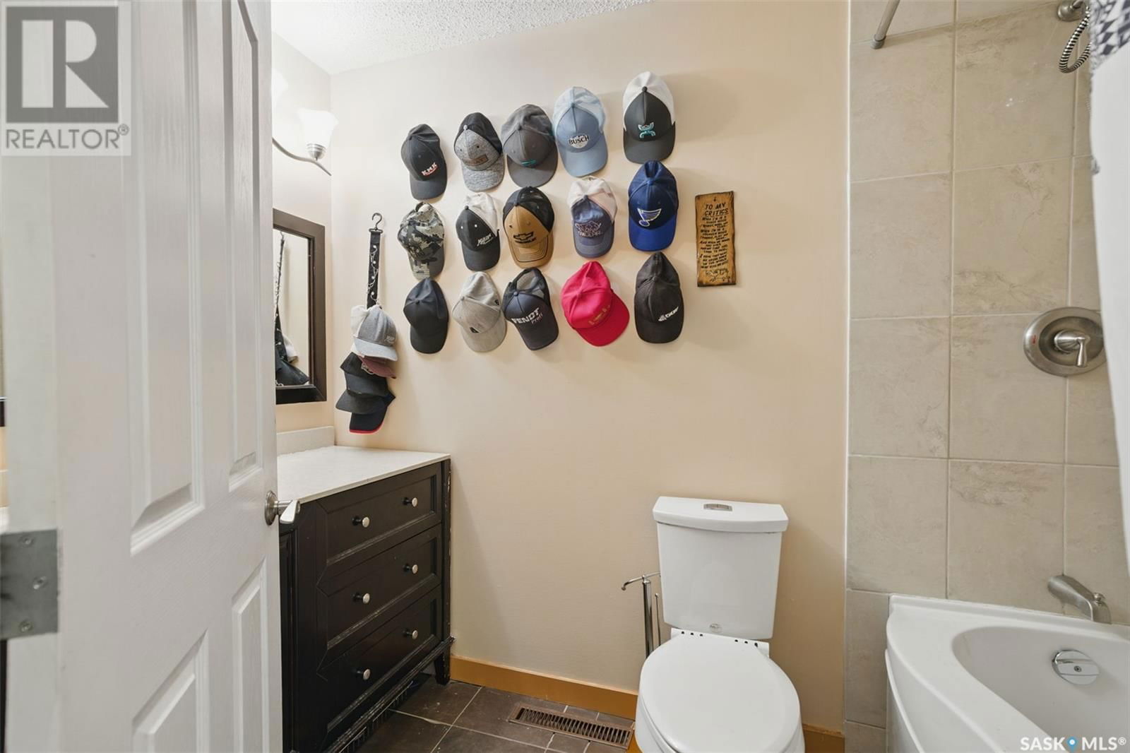 745 GRID ROAD Image 21