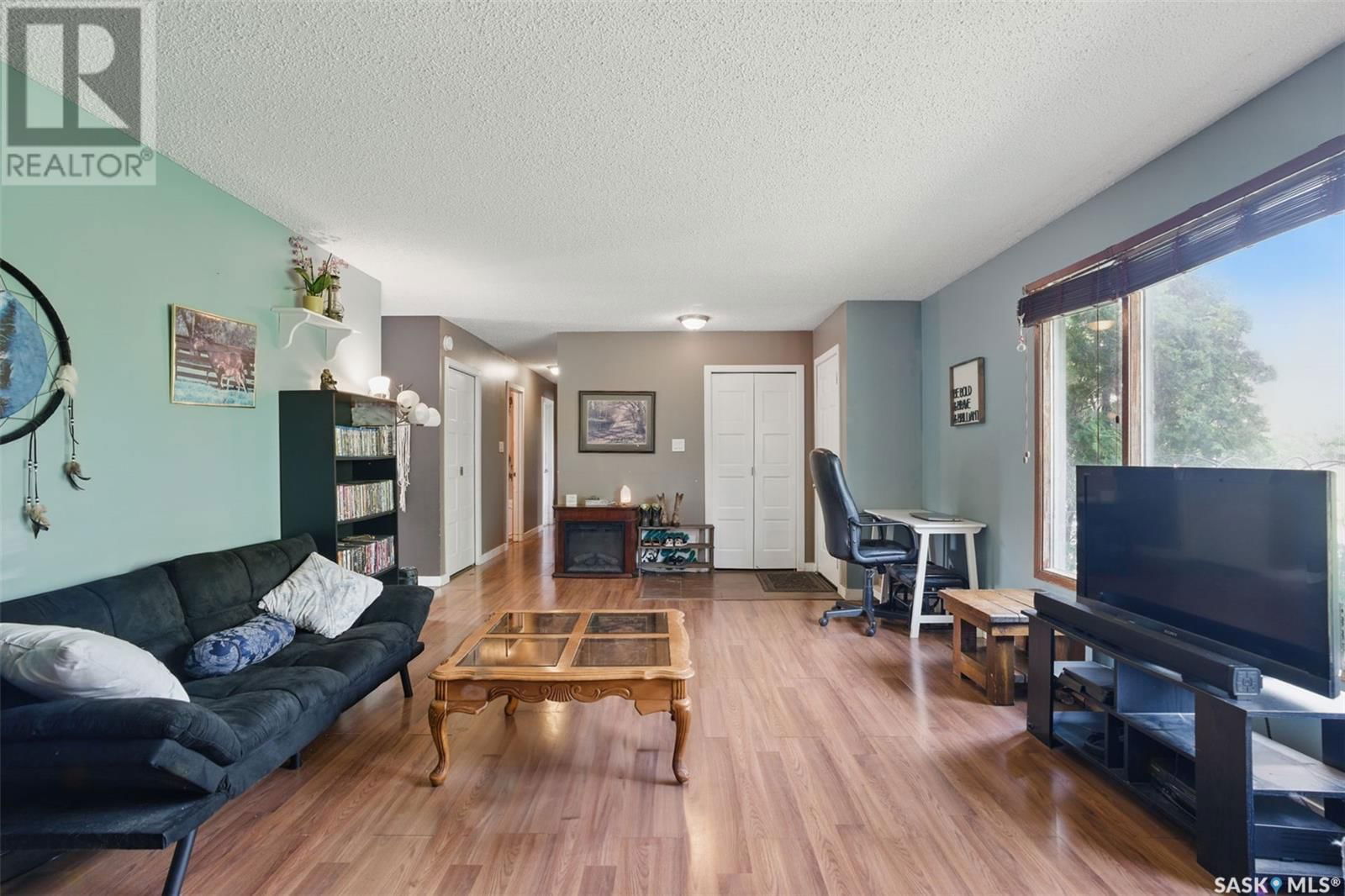 745 GRID ROAD Image 3