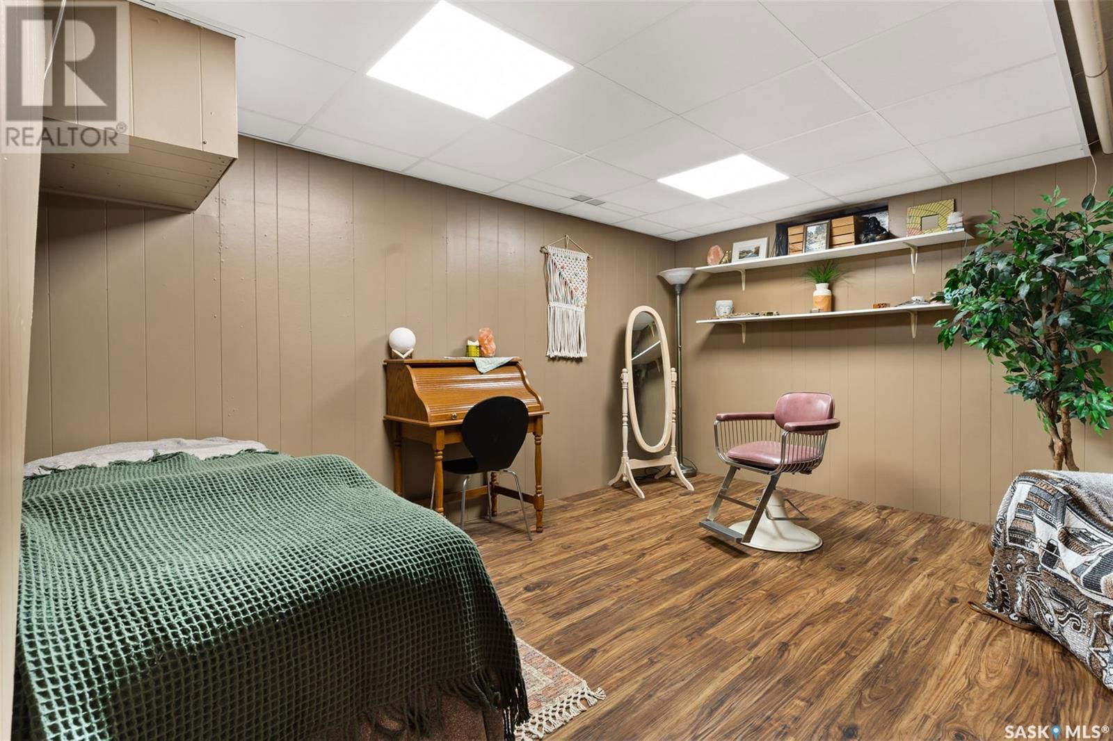 1335 KENT STREET Image 22