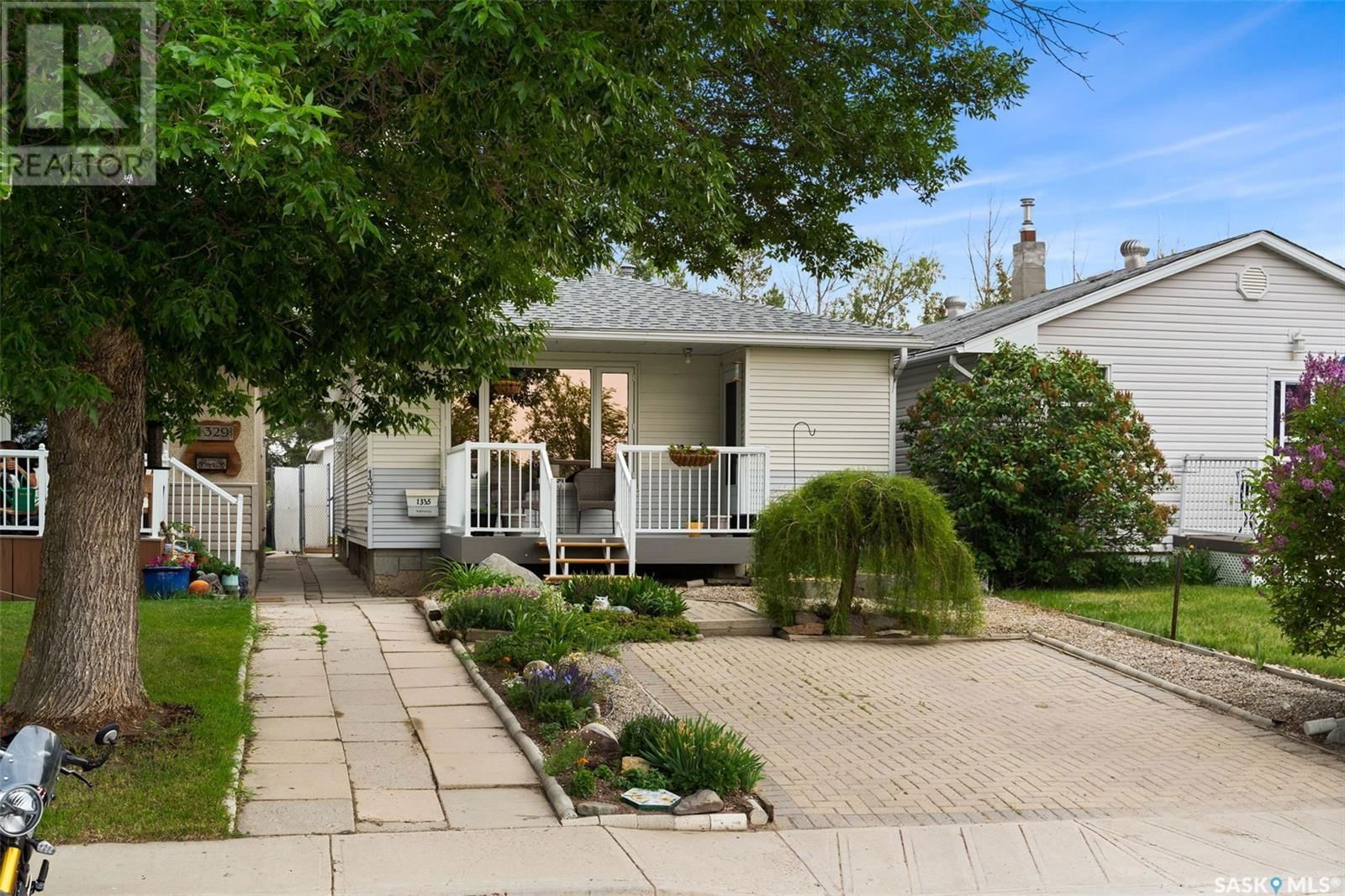 1335 KENT STREET Image 37