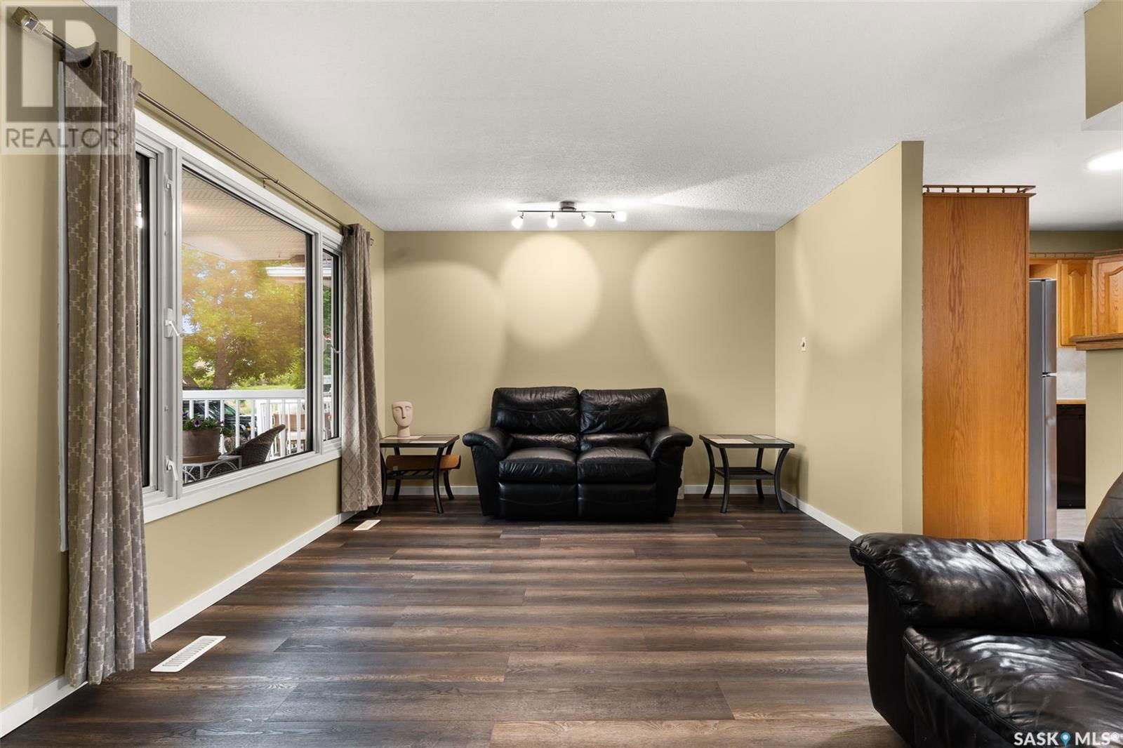 1335 KENT STREET Image 5