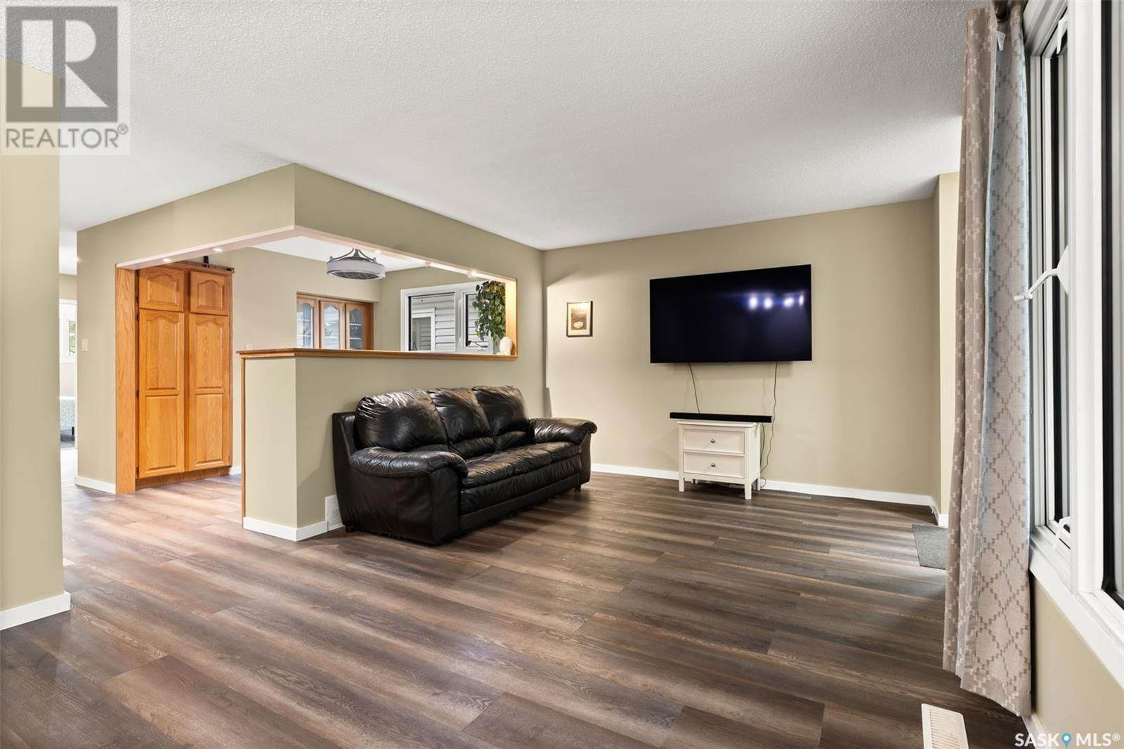 1335 KENT STREET Image 6