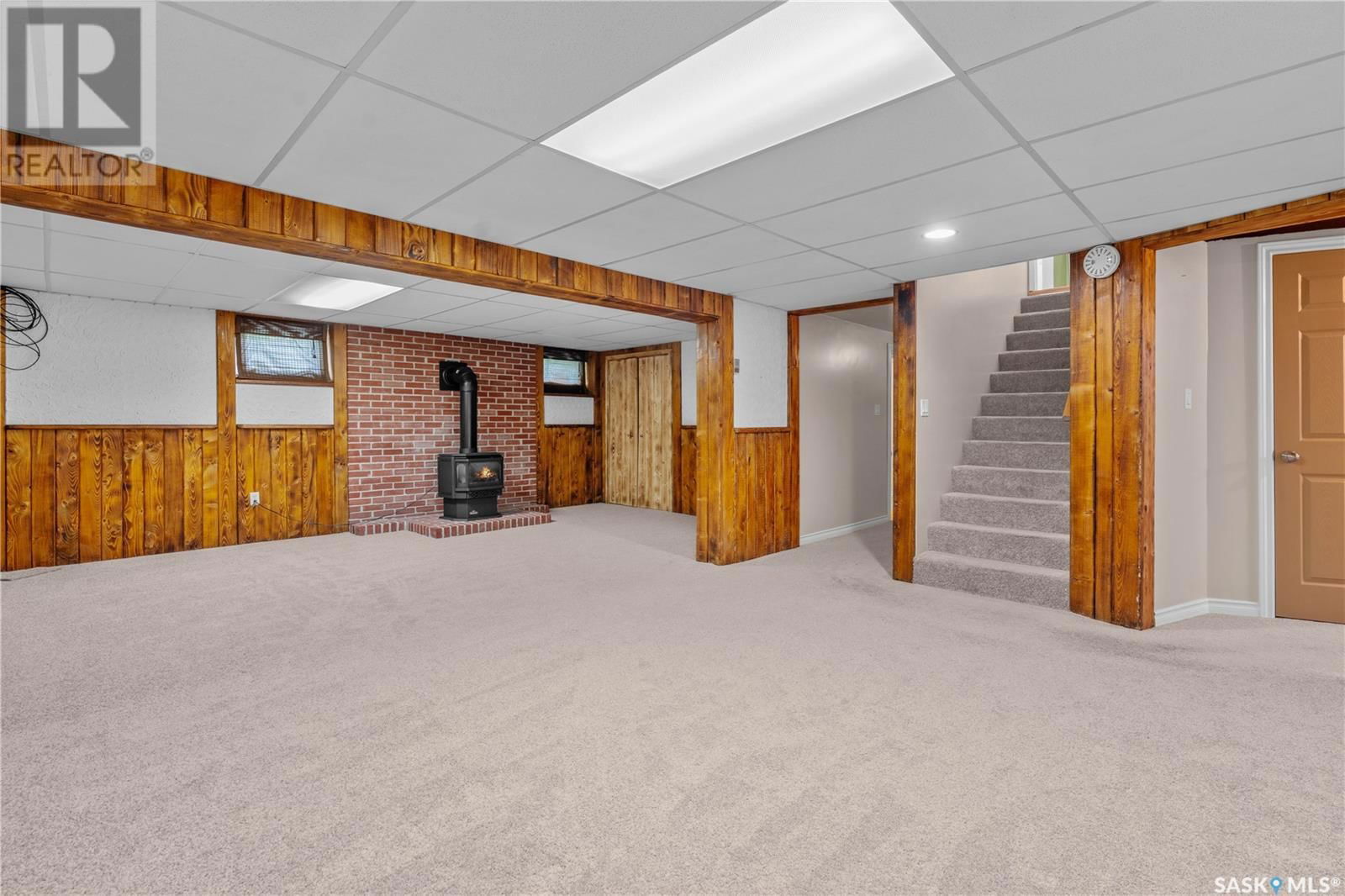 209 PATRICK STREET Image 16