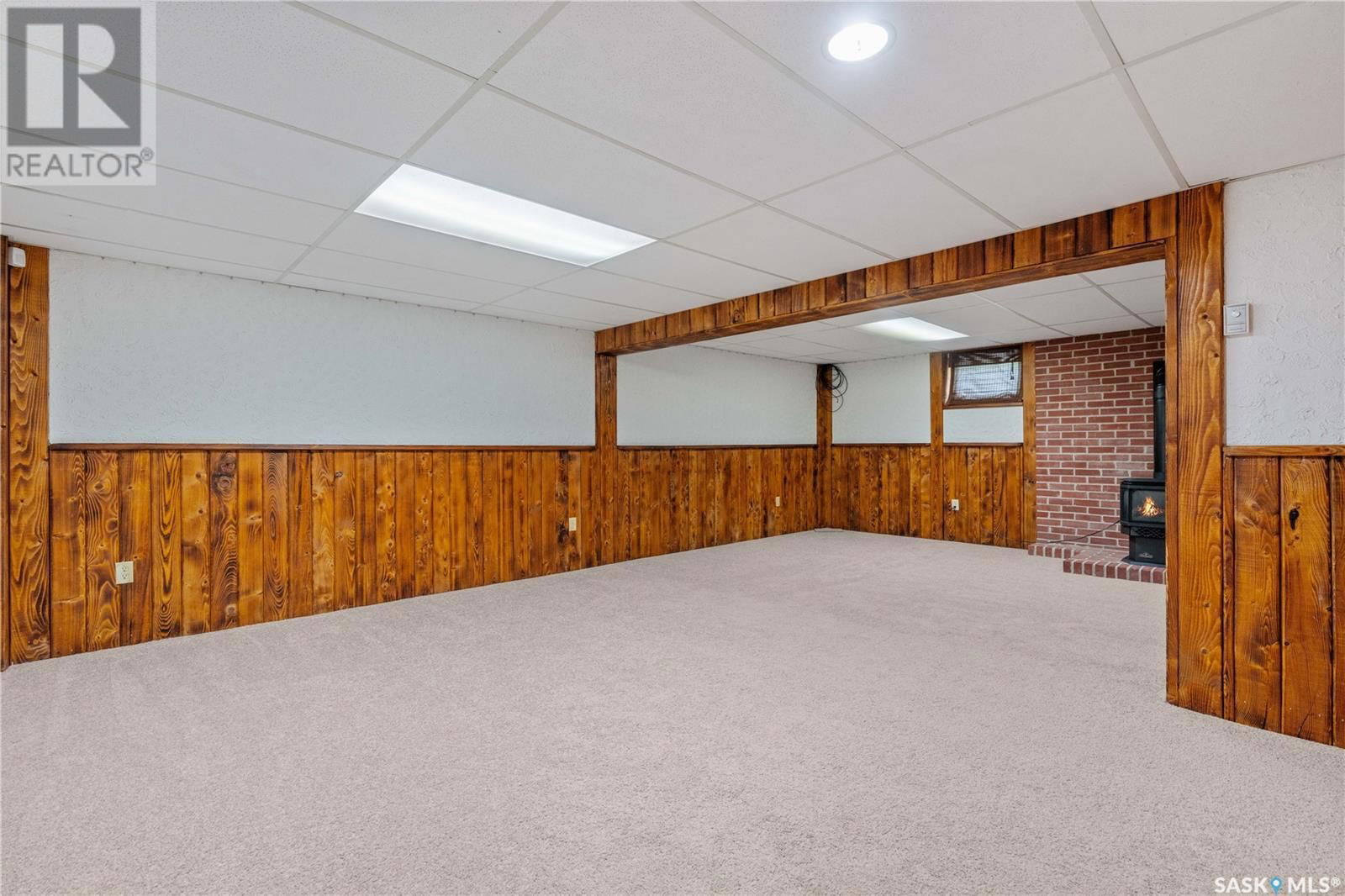 209 PATRICK STREET Image 17