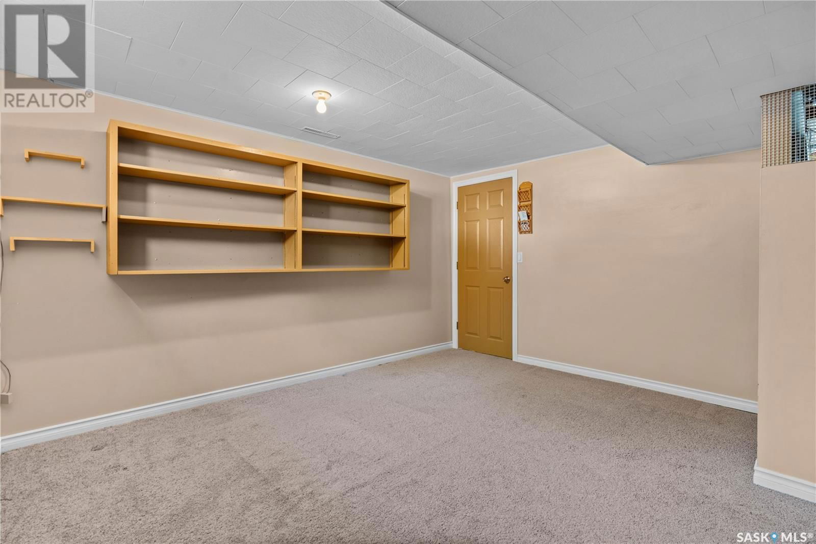 209 PATRICK STREET Image 22