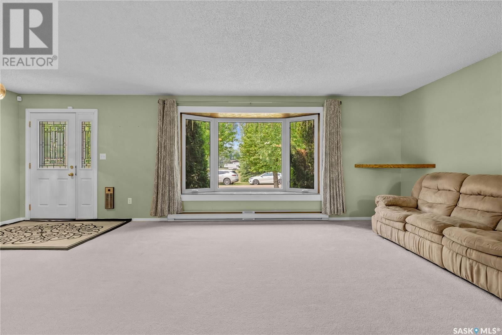209 PATRICK STREET Image 4