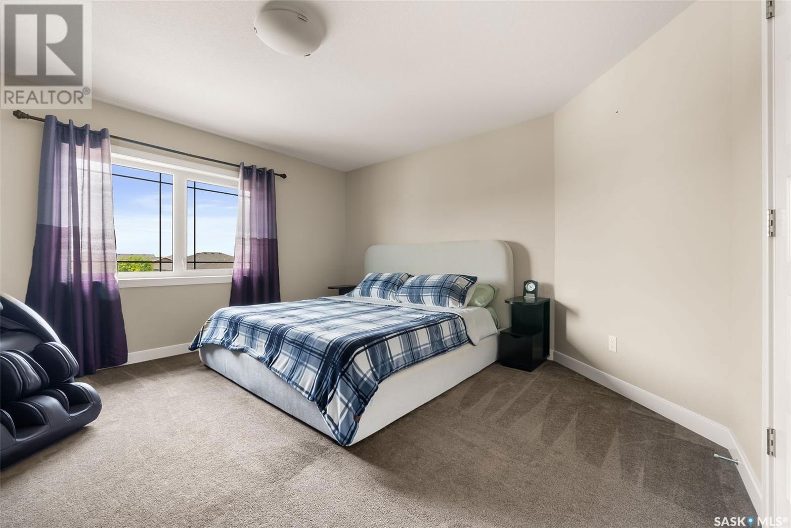 3945 SANDHILL CRESCENT Image 14
