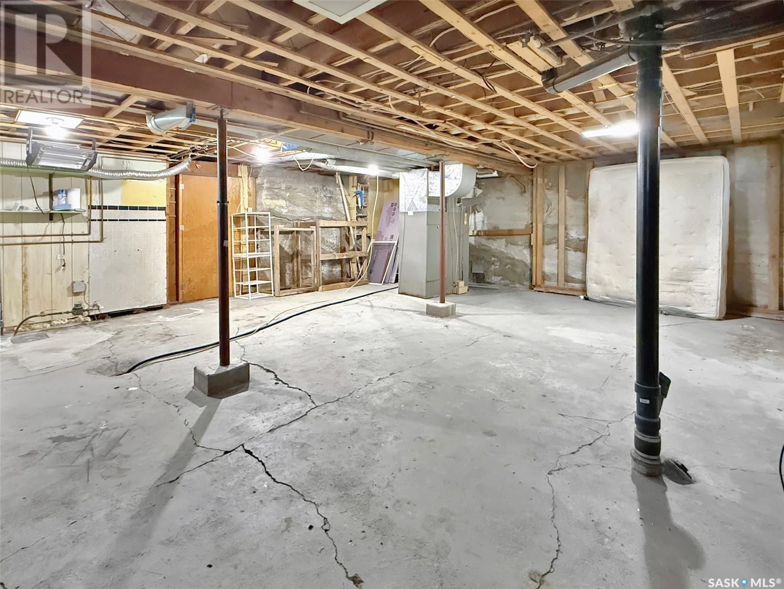 343 6TH AVENUE Image 12