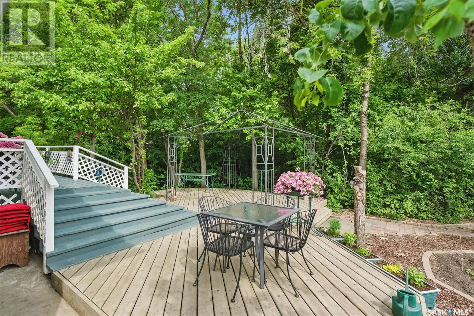 5052 7TH STREET Image 28