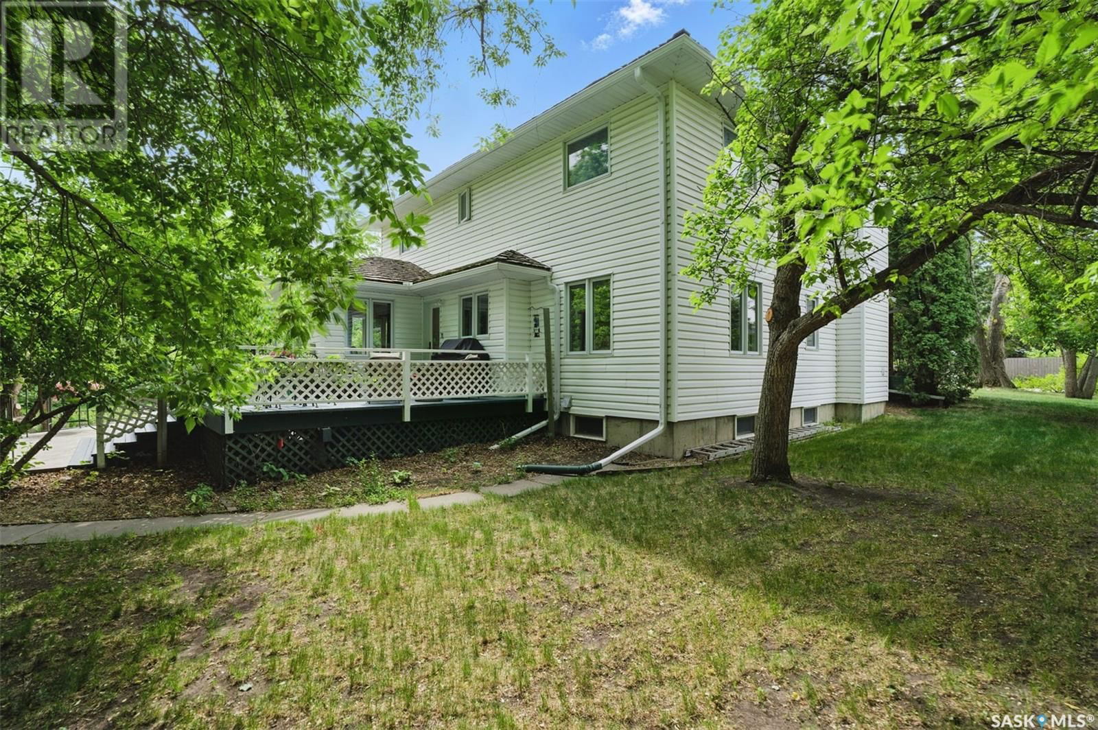 5052 7TH STREET Image 31